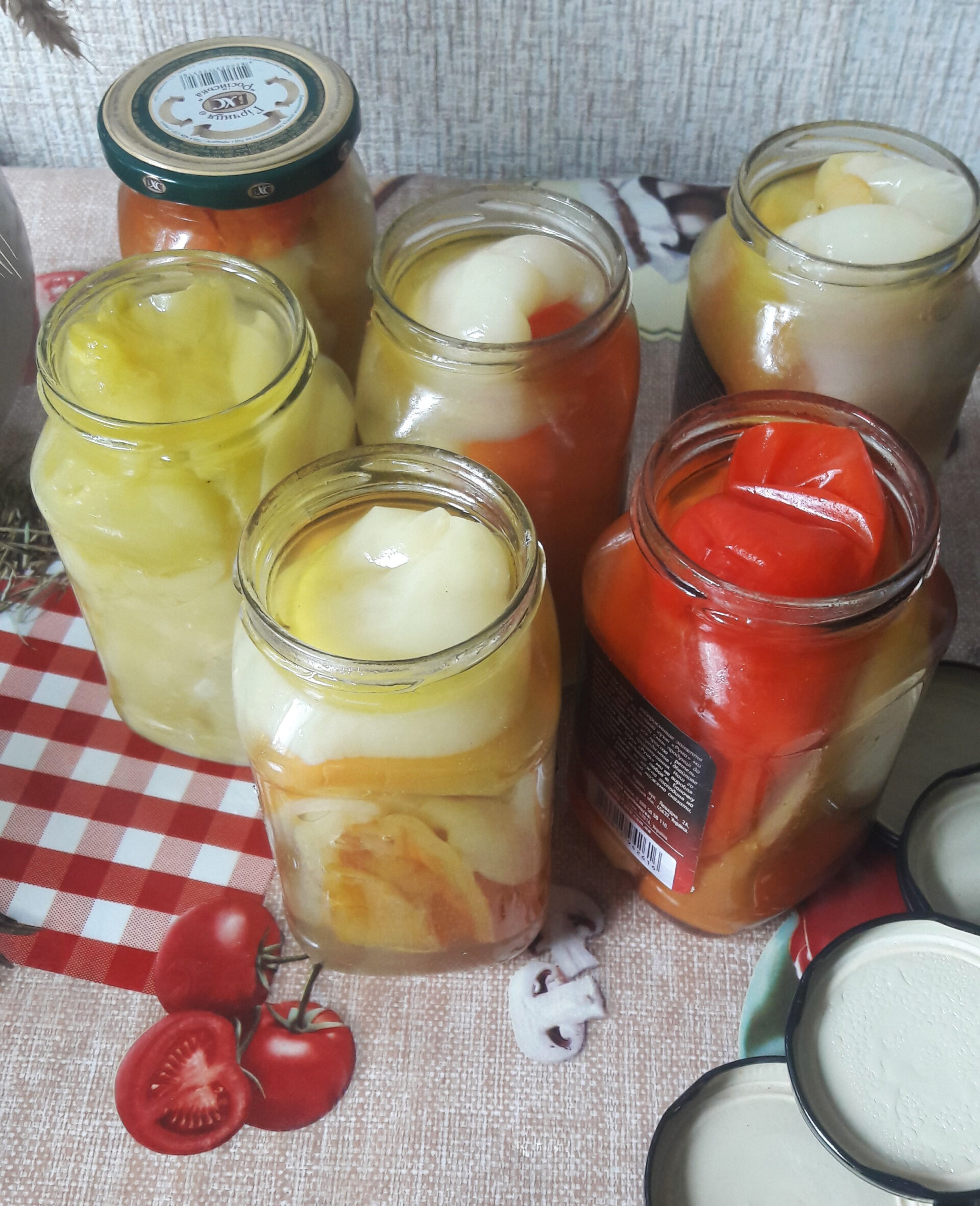 Ardei grasi conservati pentru iarna poza