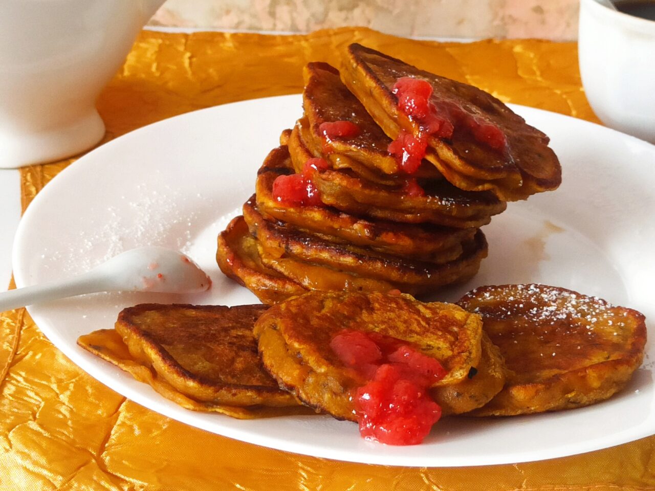 Clatite de dovleac si fructe uscate