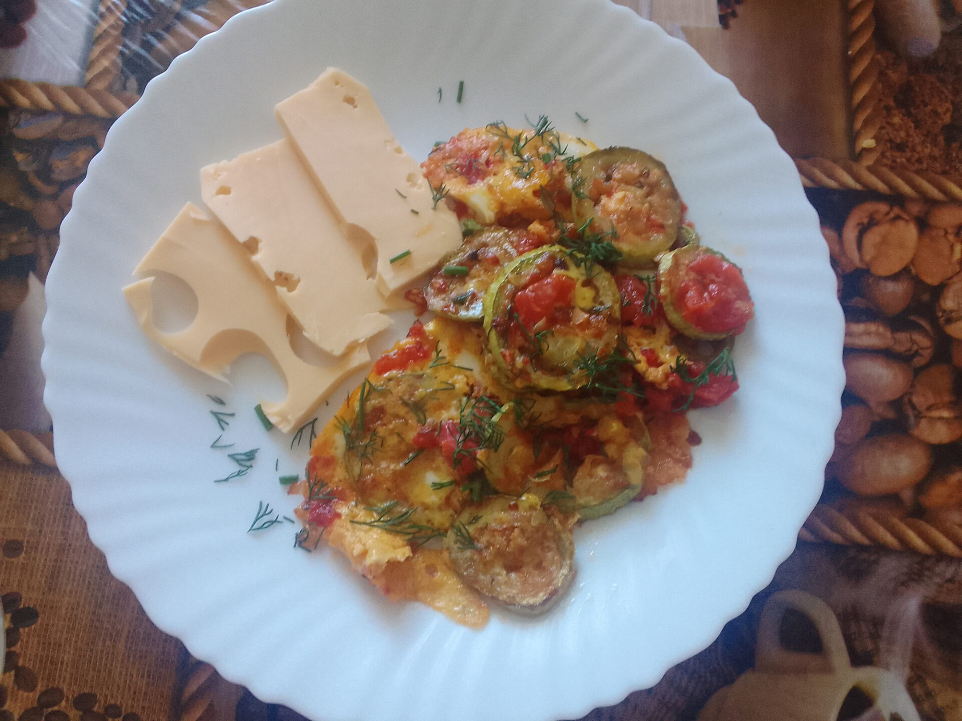 Dovlecei cu rosii si usturoi in glazura de ou poza