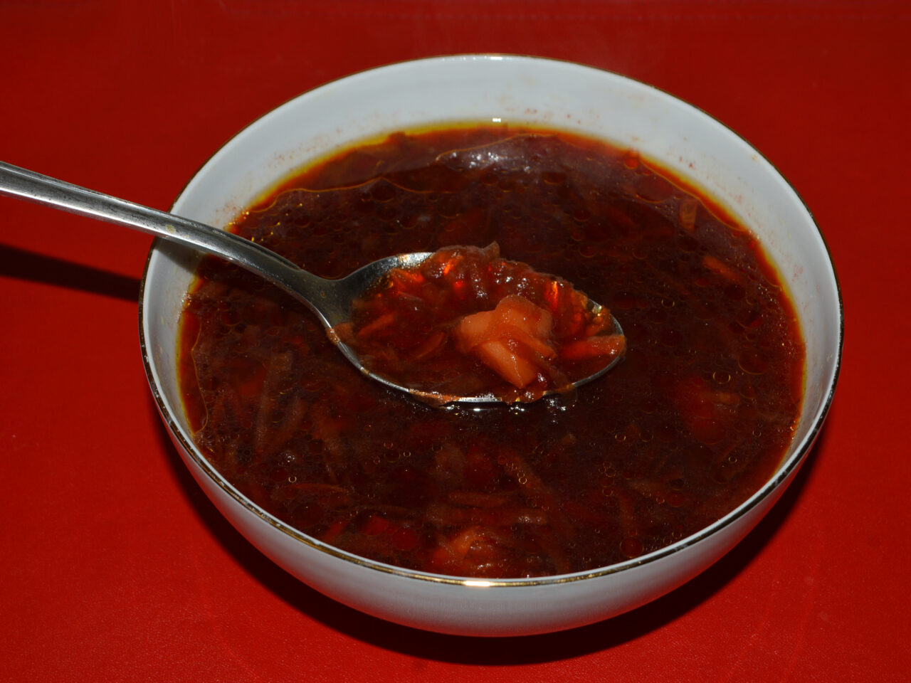 Ciorba de sfecla rosie fara carne