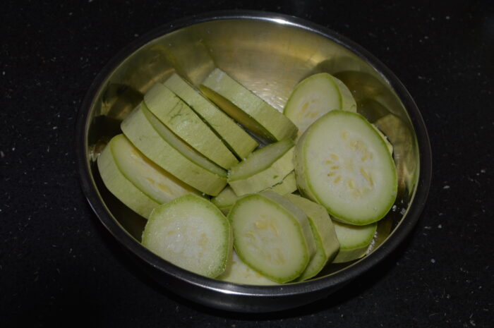 Puneti-le intr-un bol