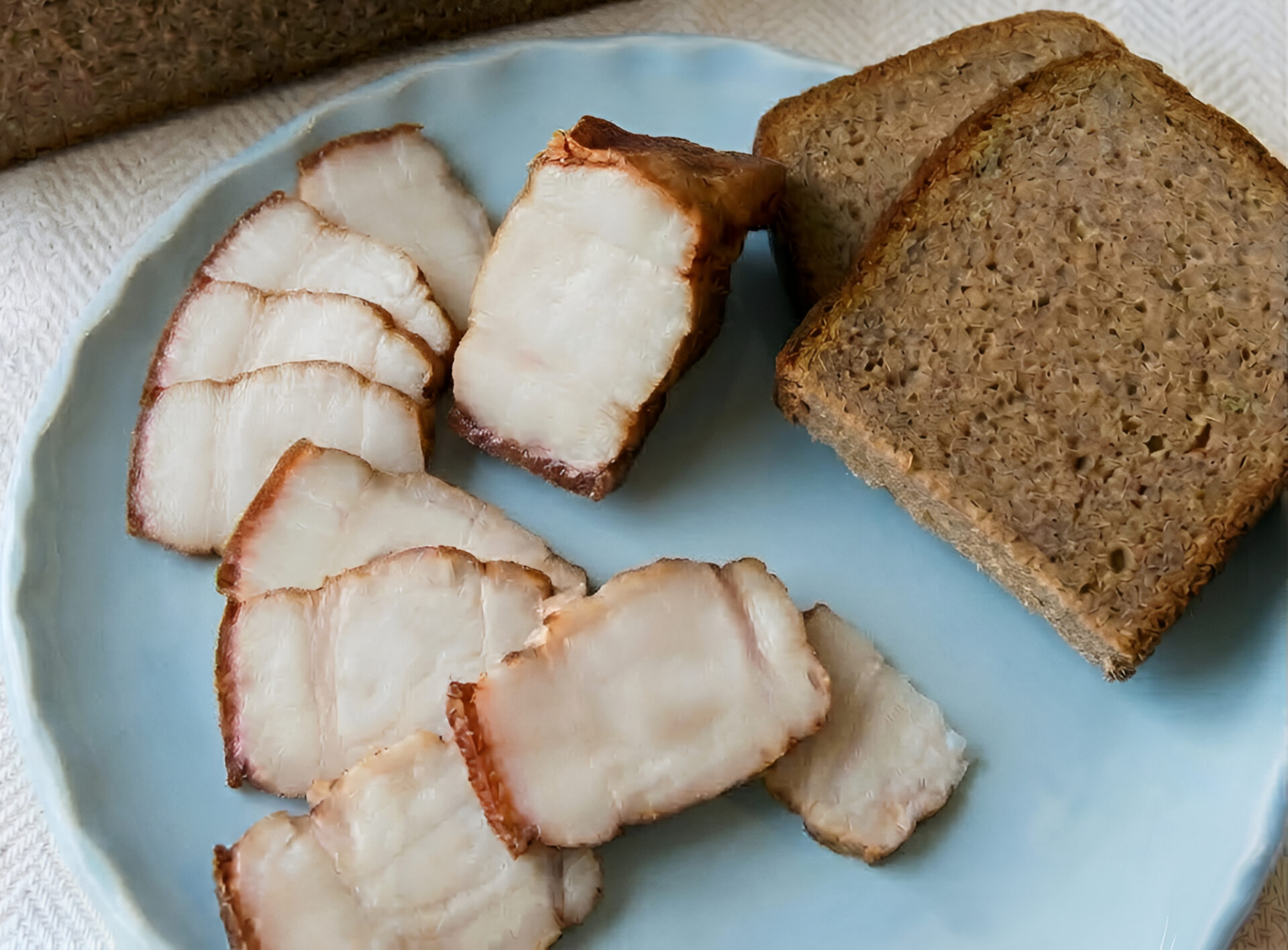 Slanina fiarta cu usturoi poza