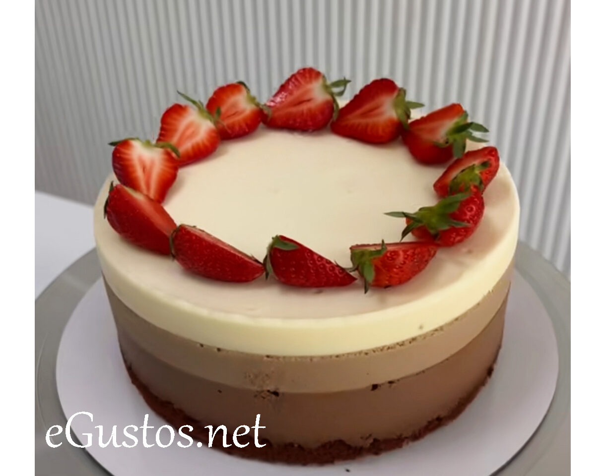 Tort trio de ciocolata poza