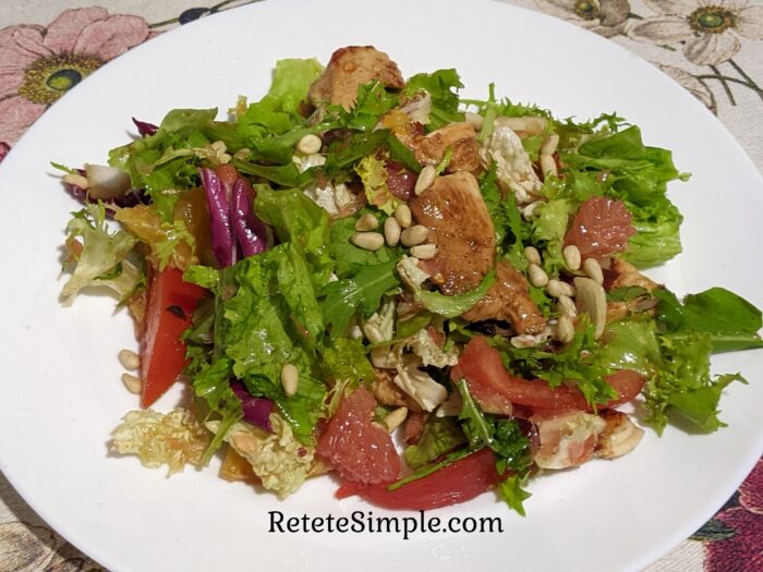 salata sanatoasa este gata