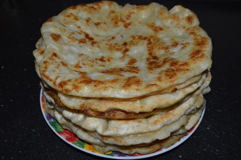 Placinte cu cartofi la tigaie