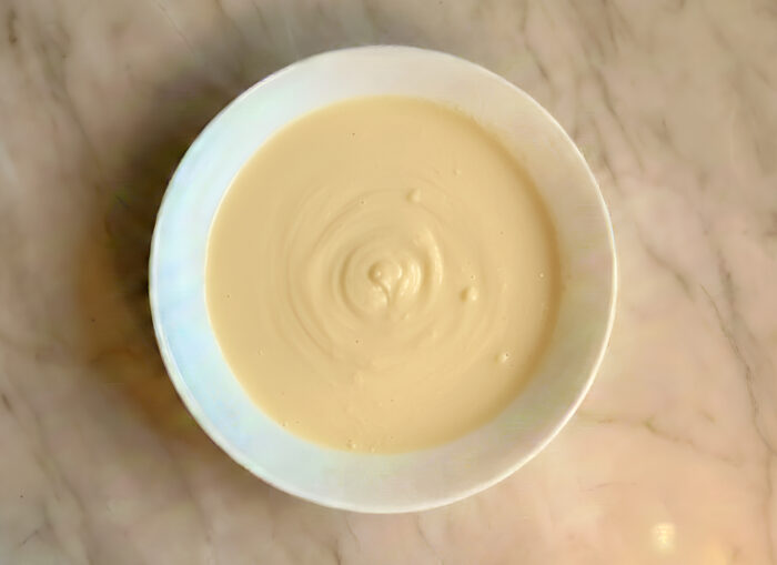 Amestecati cu un tel