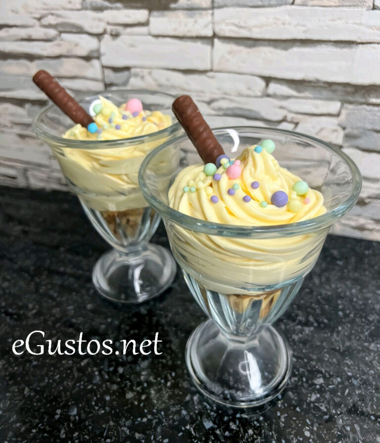 Desert Crema de lamaie cu frisca