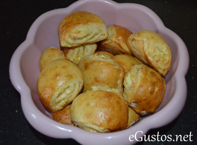 Placinte cu branza la cuptor poza