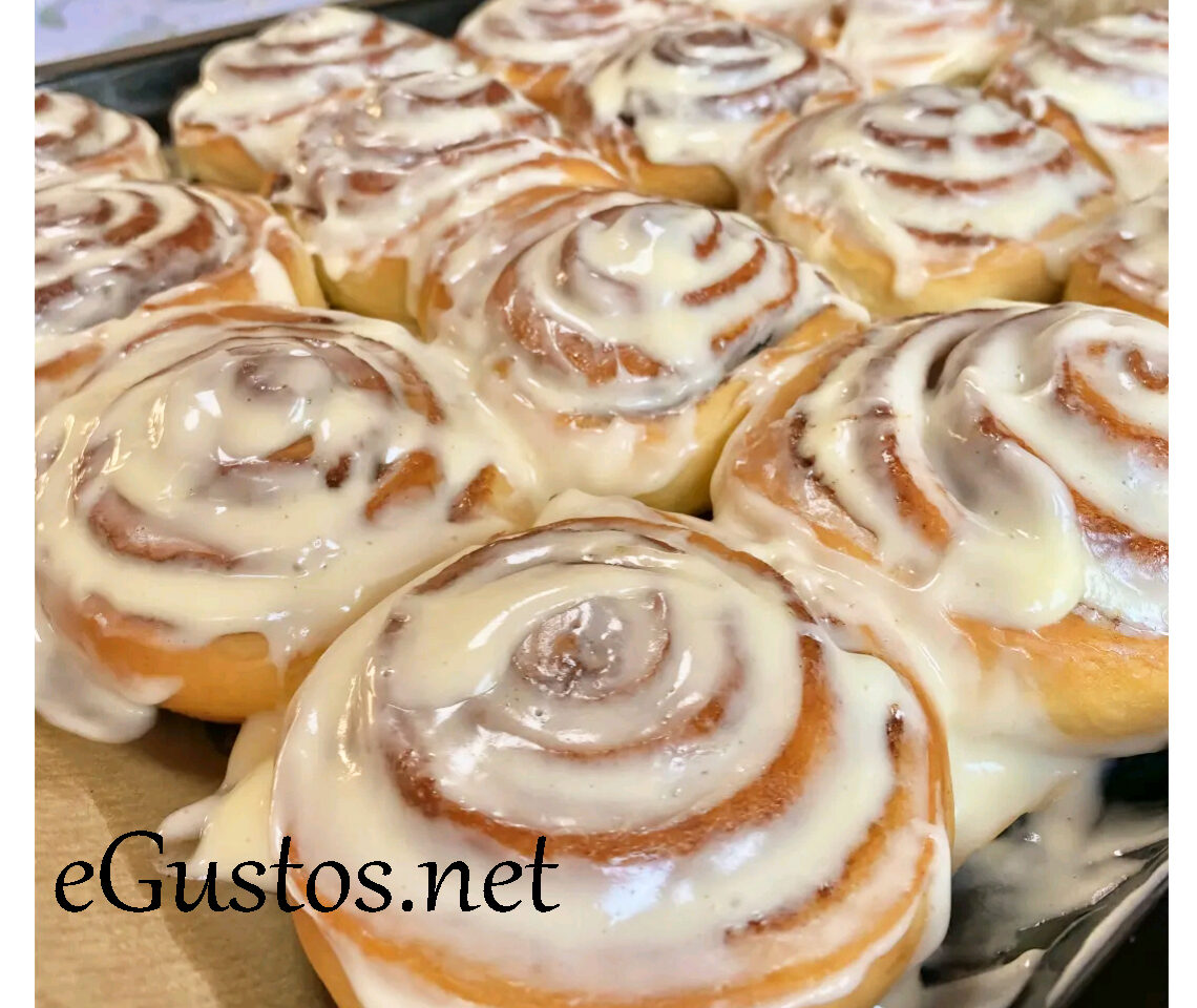 Rulouri cu scortisoara (Cinnamon Rolls) poza