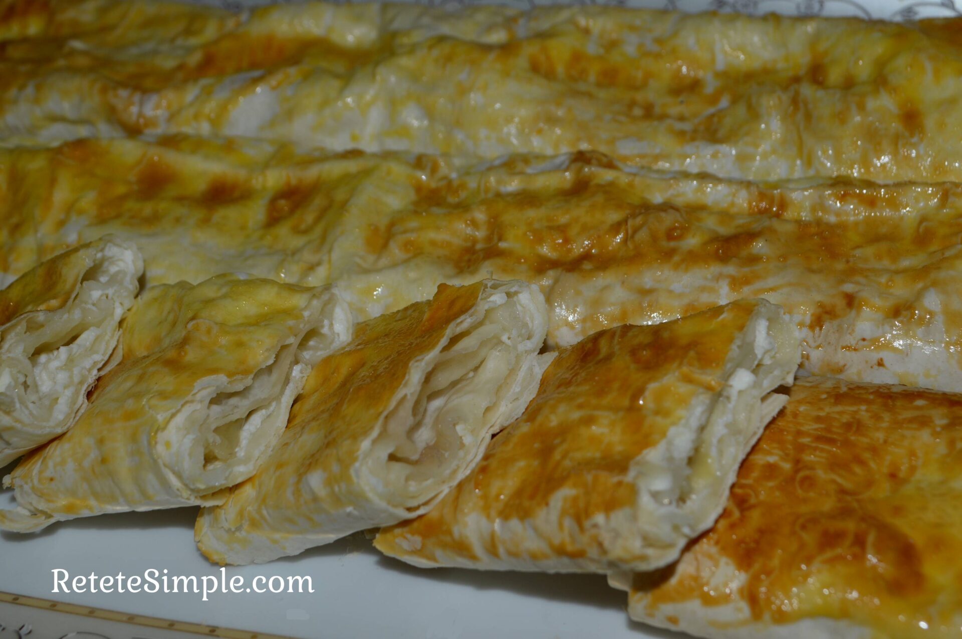 Rulada din lavas cu branza si banana poza