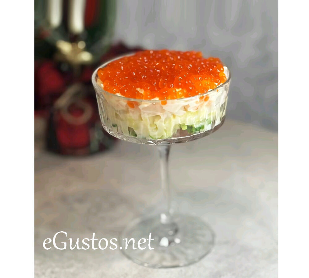 Salata cu creveti si caviar rosu poza