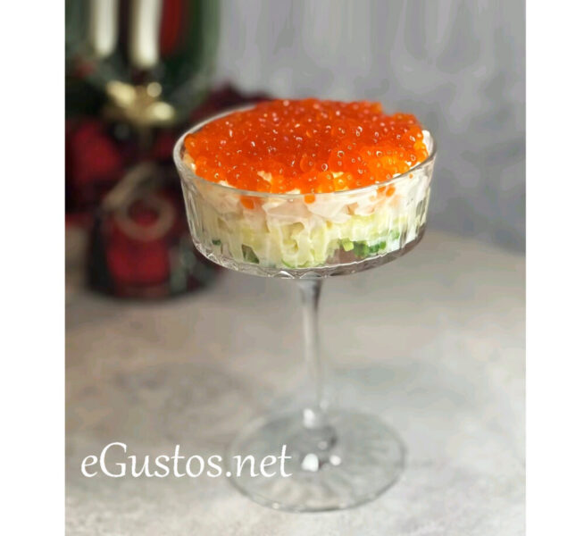 Salata cu creveti si caviar rosu poza