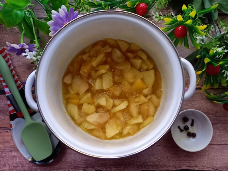 Scoateti mugurii de cuisoare si boabele de piper