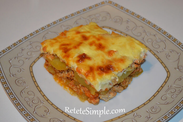 Musaca de cartofi cu carne tocata