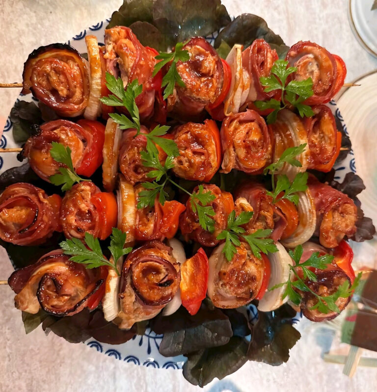 Frigarui de pui cu ardei si ceapa la cuptor