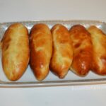 Pateuri cu branza la cuptor