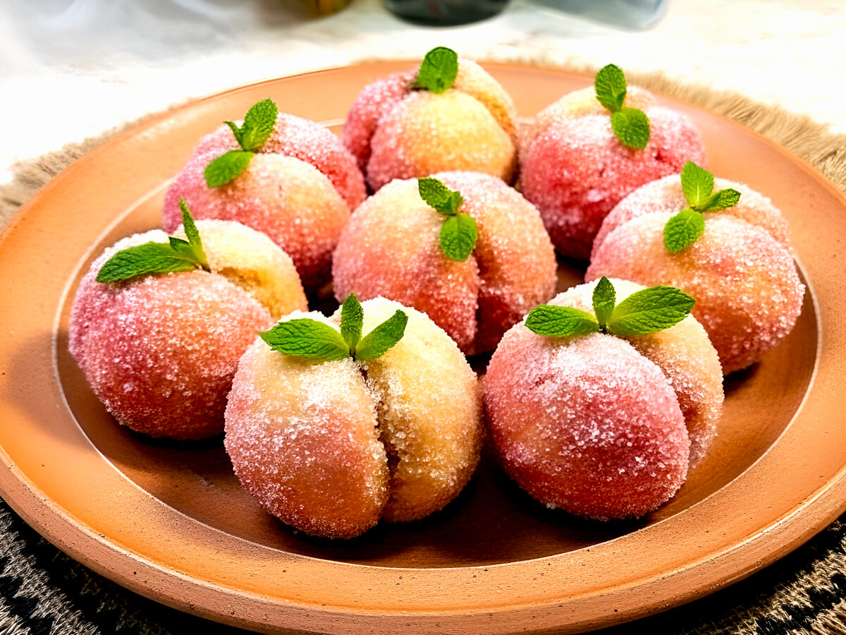 Piersici umplute cu lapte condensat si nuci poza