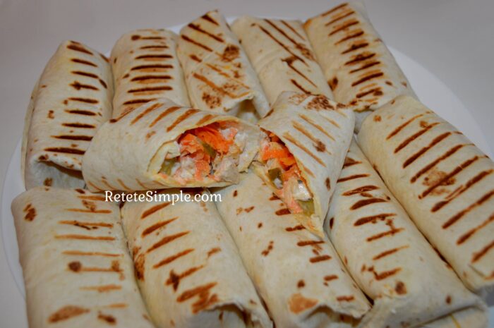 Shaorma din tortilla cu pui si legume poza