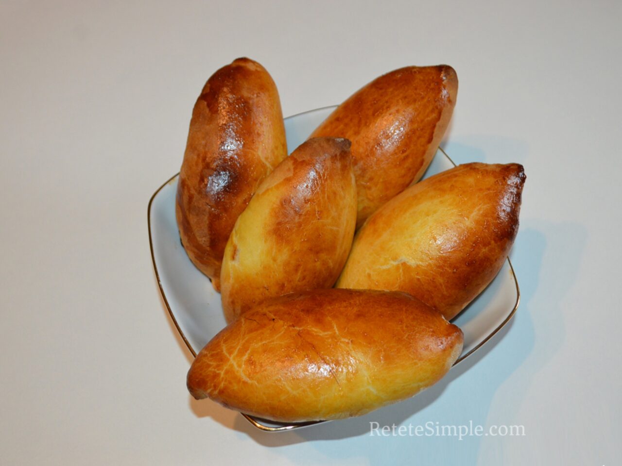 Pateuri cu dulceata la Air Fryer