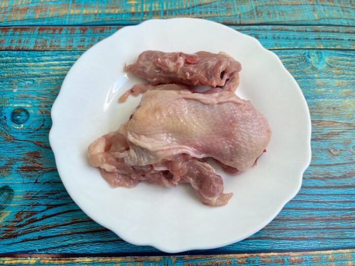 Se tranșează puiul