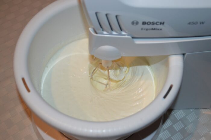 Mariti viteza mixerului la maxim