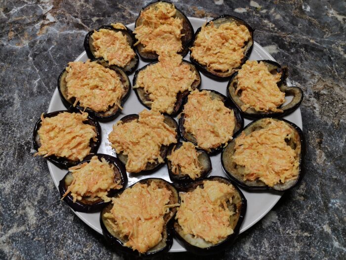 Deasupra puneti umplutura