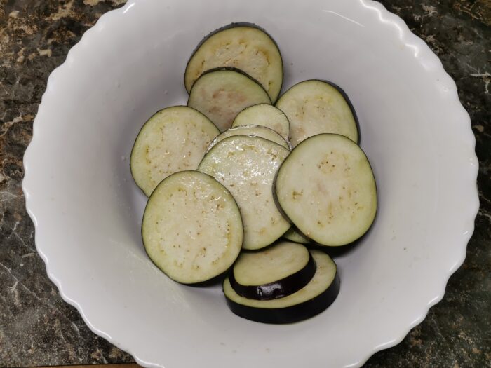 Amestecam si punem la frigider