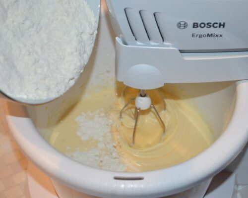 add the flour mixture