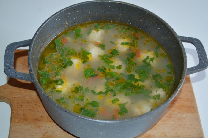 adaugati patrunjel taiat