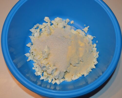 Add the semolina