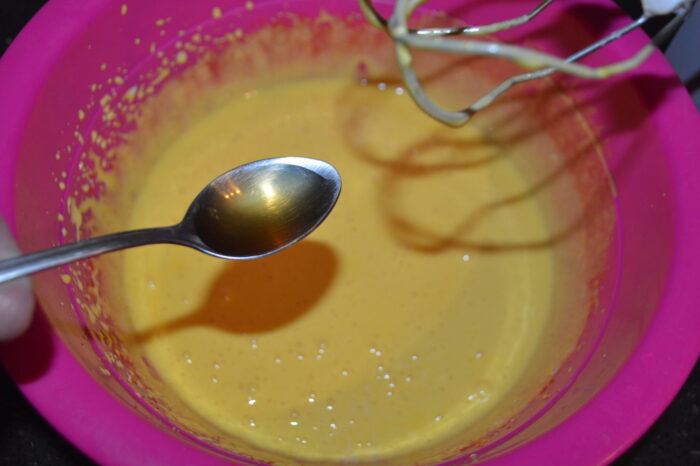 And a teaspoon of vanilla essence