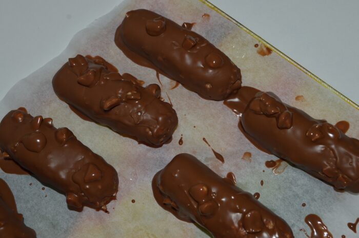 place it in the freezer for 20 minutes