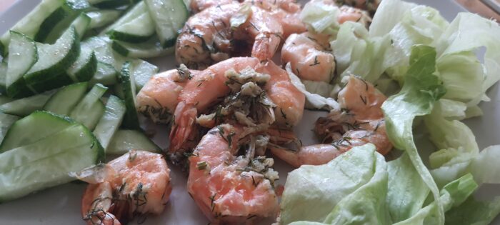 Creveții aromați și suculenți sunt gata