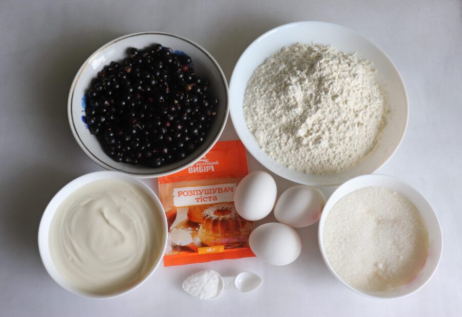 ingredients for Blackcurrant Cake