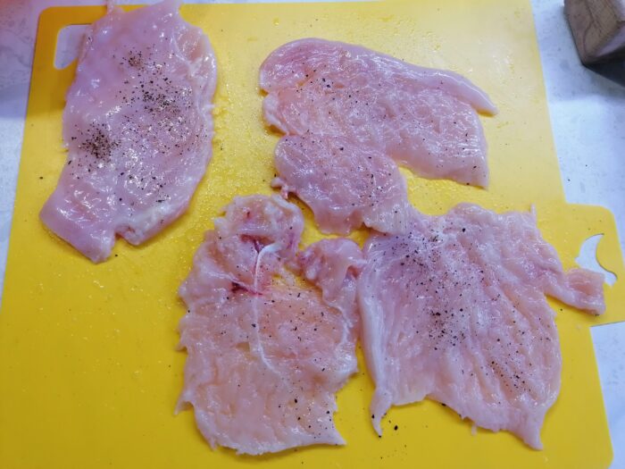 Se piperează fiecare bucată