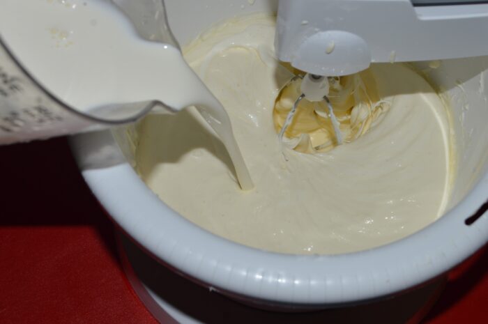 И в конце добавить 33% сливки