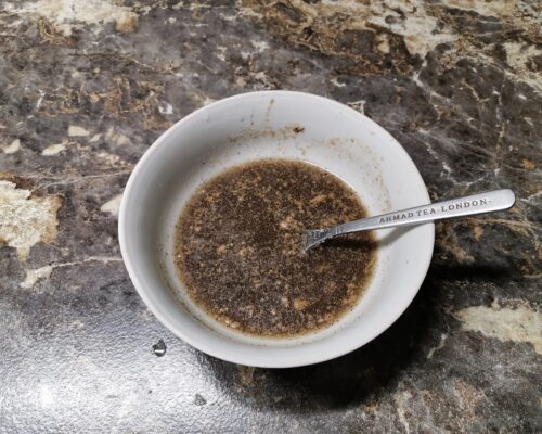 Pour vinegar over the seasonings