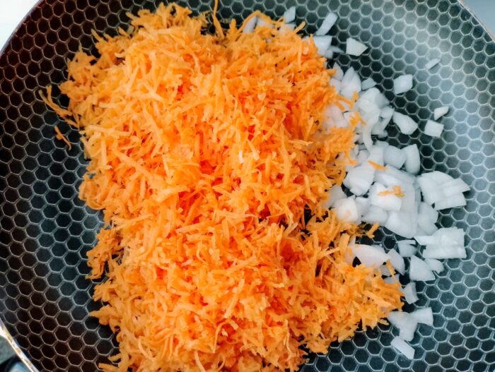 adaugati ceapa si morcovii rasi