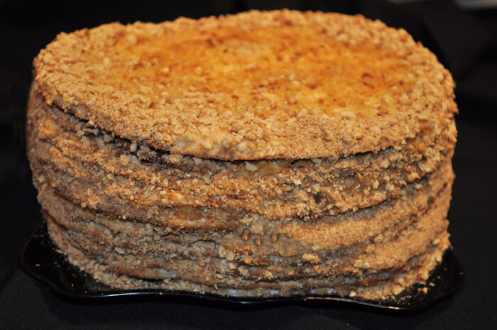 Торт «Медовик» готов!