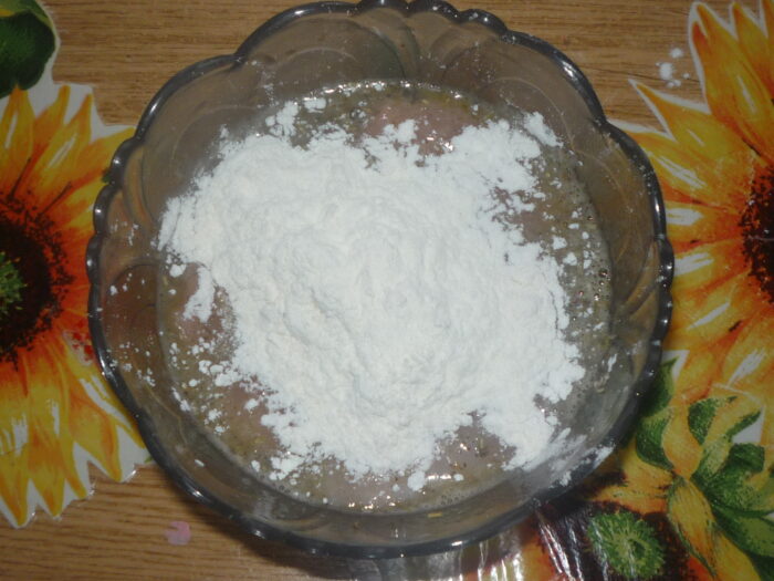 adăugat făină