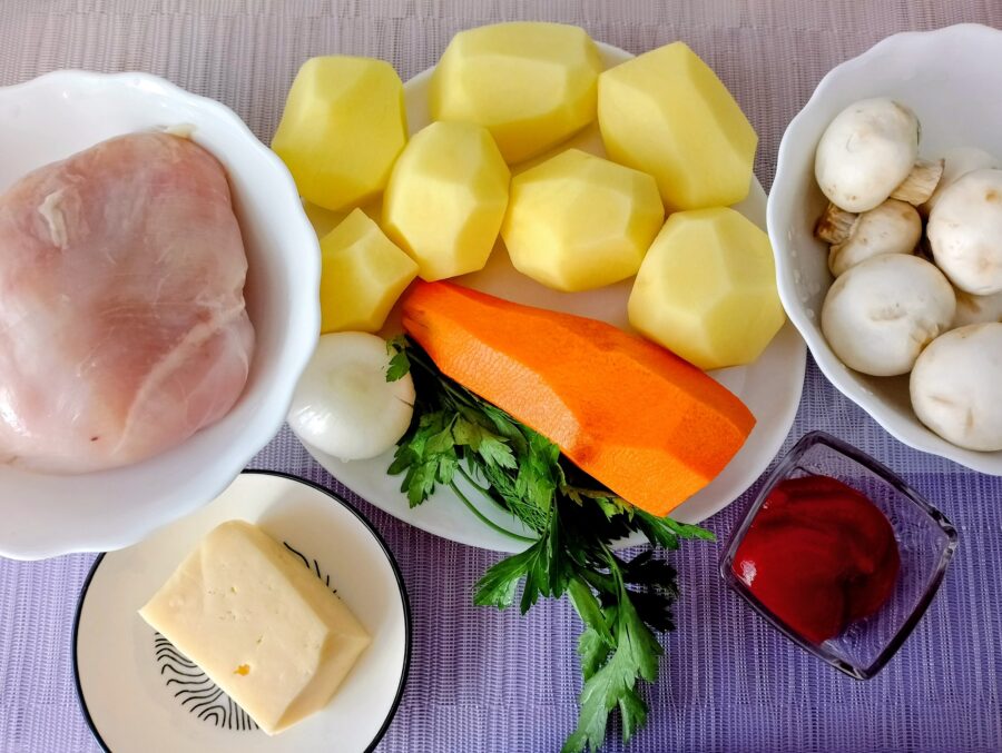 ingrediente pentru cuiburi de cartofi cu carne