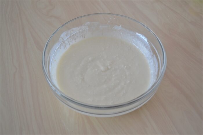 Combine the cottage cheese and kefir