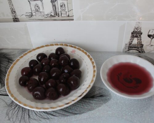soak it with juice from the compote
