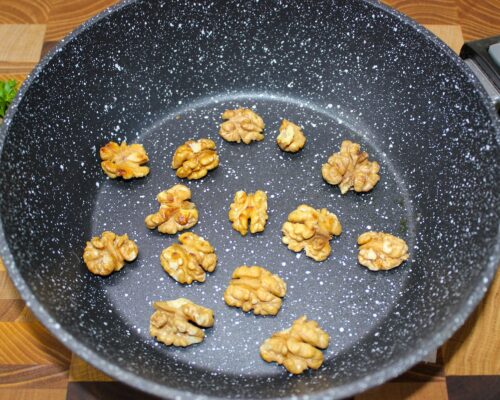 toast the shelled walnuts on a dry pan