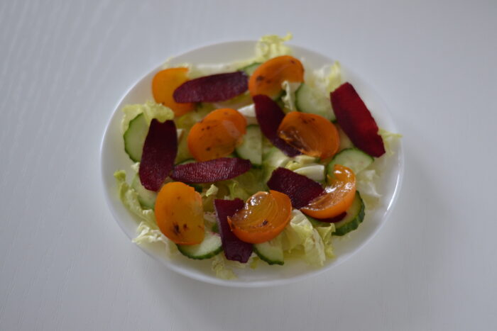 Arrange the persimmon slices