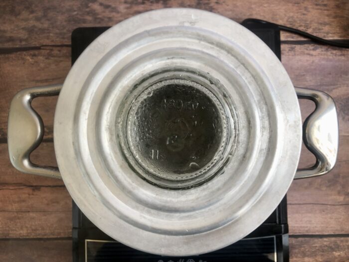 Банки для консервирования и крышки помыть