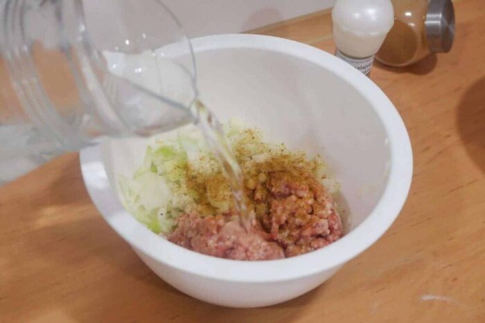 Добавляем немного воды