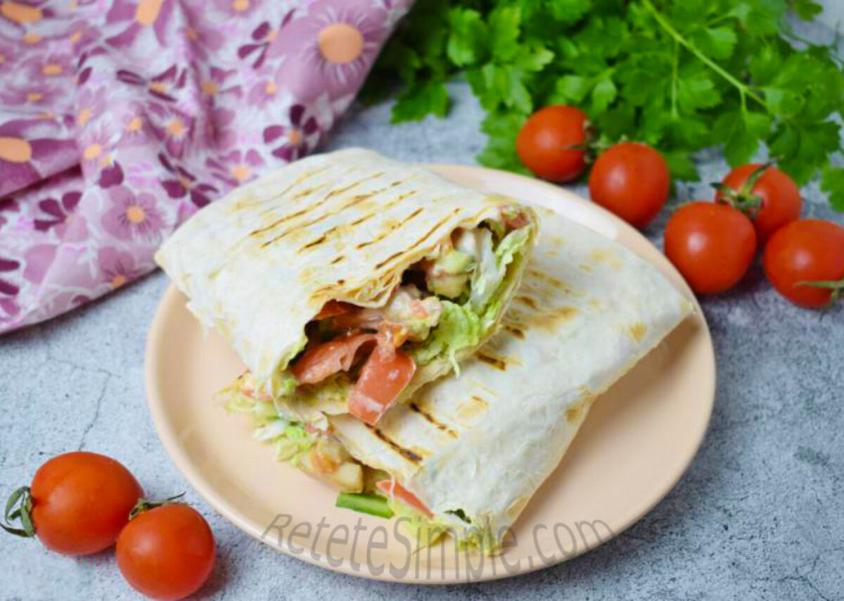 Шаурма с курицей и овощами фото