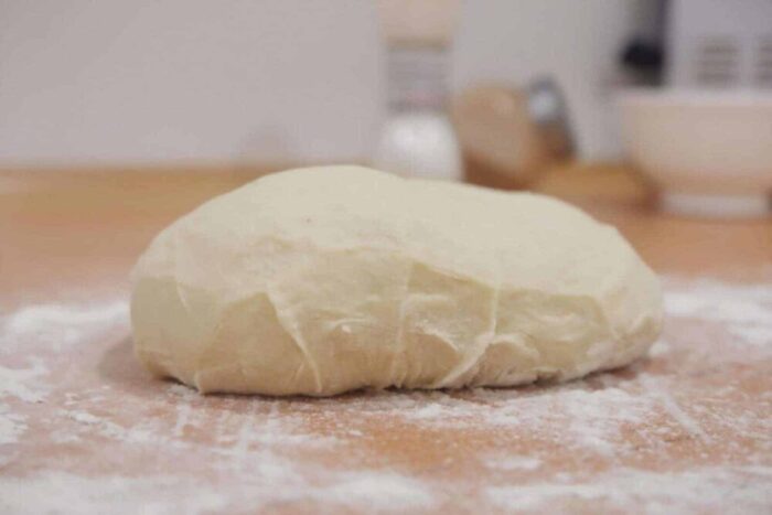 Отправляем тесто в холодильник