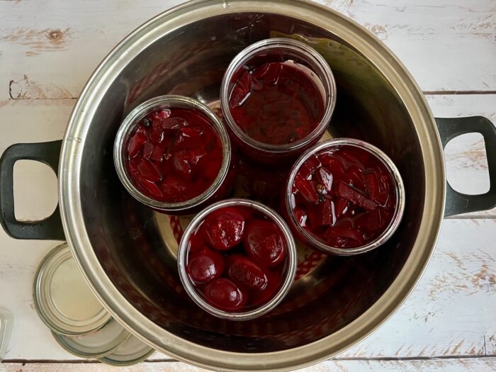 Puneti un prosop intr-o oala adanca